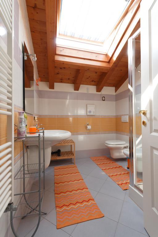 Il Gelsomino Bed and Breakfast Ferno Δωμάτιο φωτογραφία