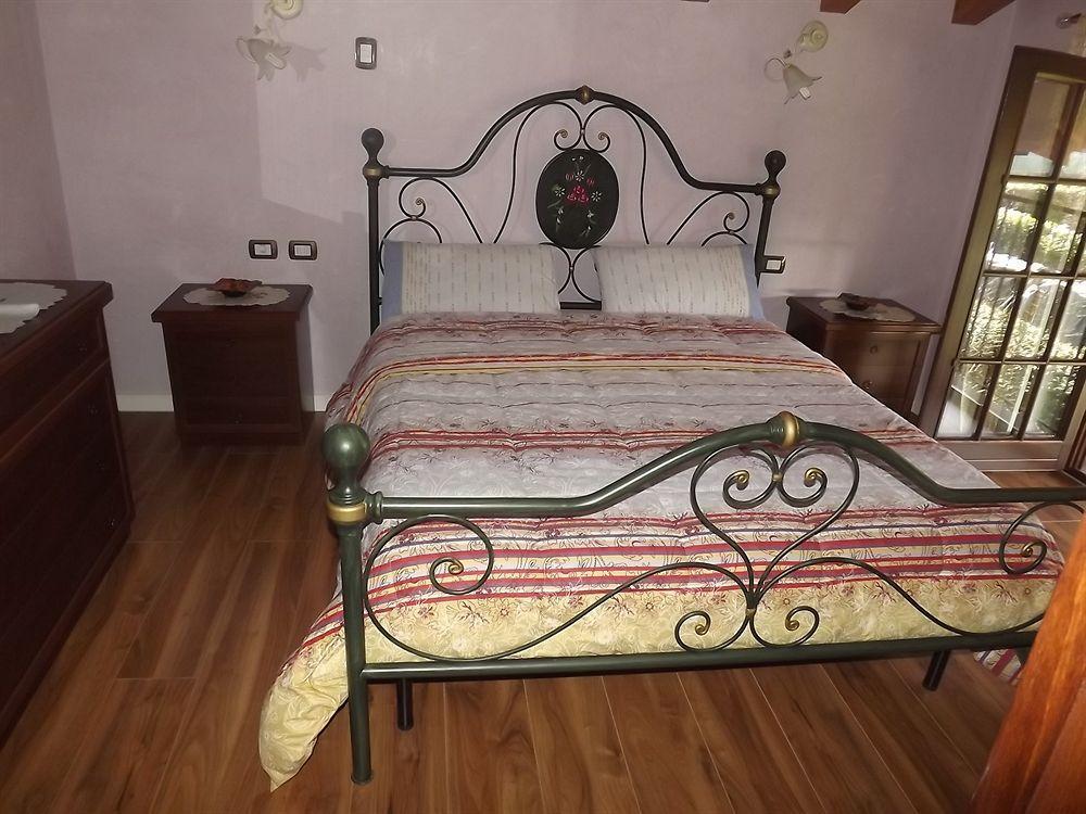 Il Gelsomino Bed and Breakfast Ferno Εξωτερικό φωτογραφία