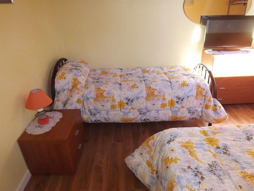 Il Gelsomino Bed and Breakfast Ferno Εξωτερικό φωτογραφία