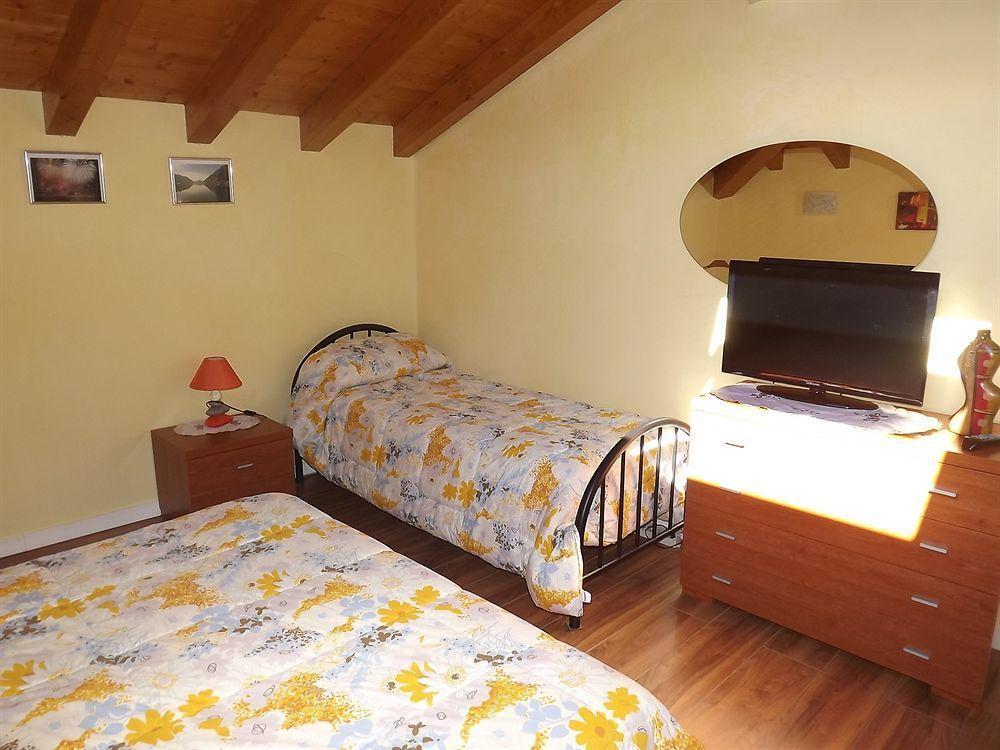 Il Gelsomino Bed and Breakfast Ferno Εξωτερικό φωτογραφία