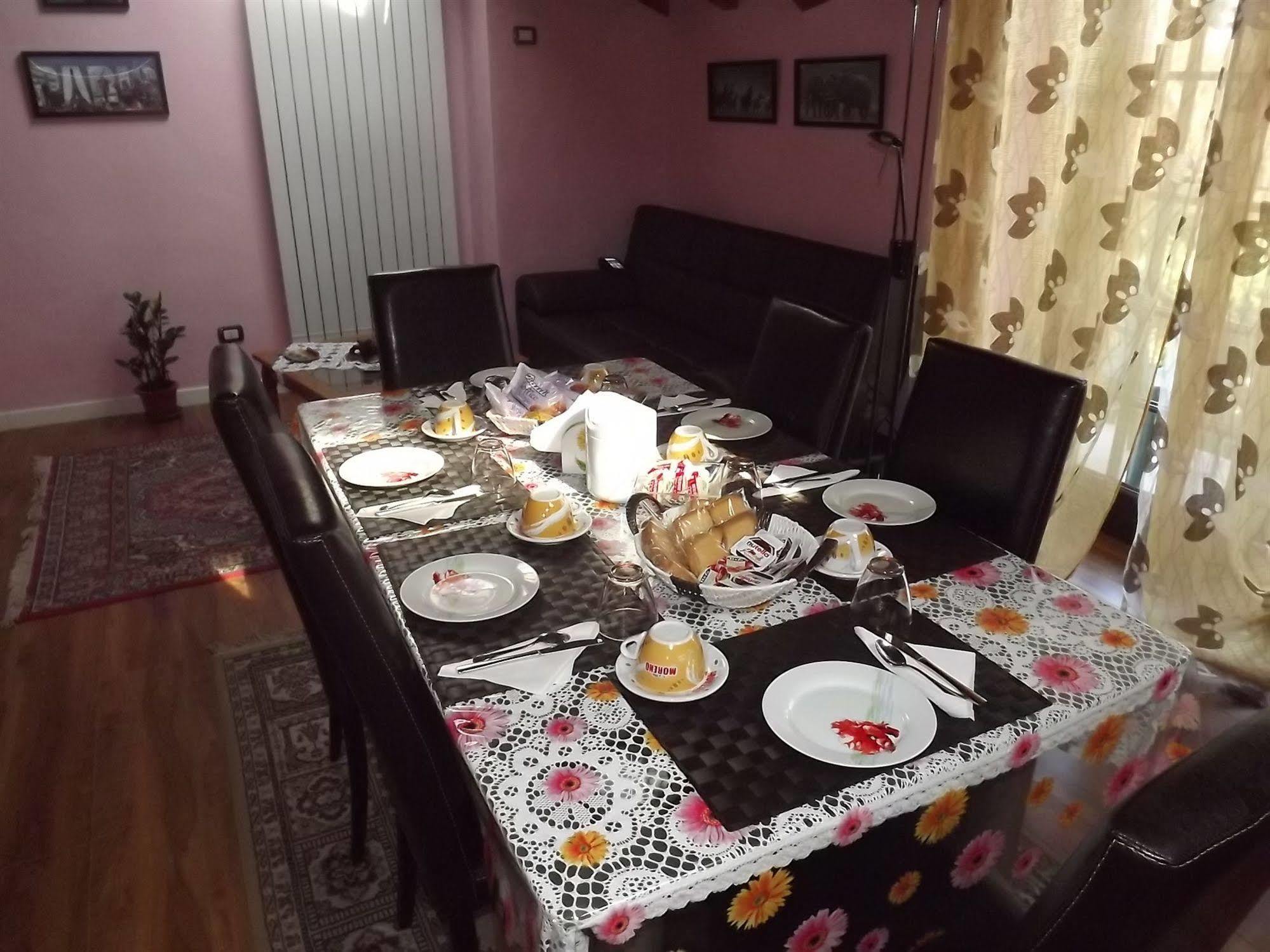 Il Gelsomino Bed and Breakfast Ferno Εξωτερικό φωτογραφία