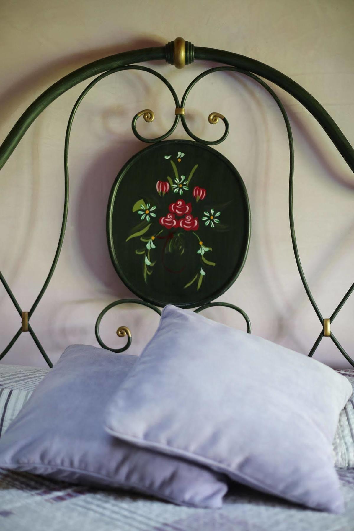 Il Gelsomino Bed and Breakfast Ferno Εξωτερικό φωτογραφία